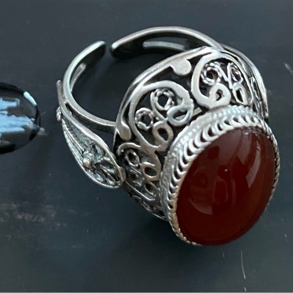VTG Victorian Style Sterling and Carnelian Ring (Final Price) - Picture 7 of 9